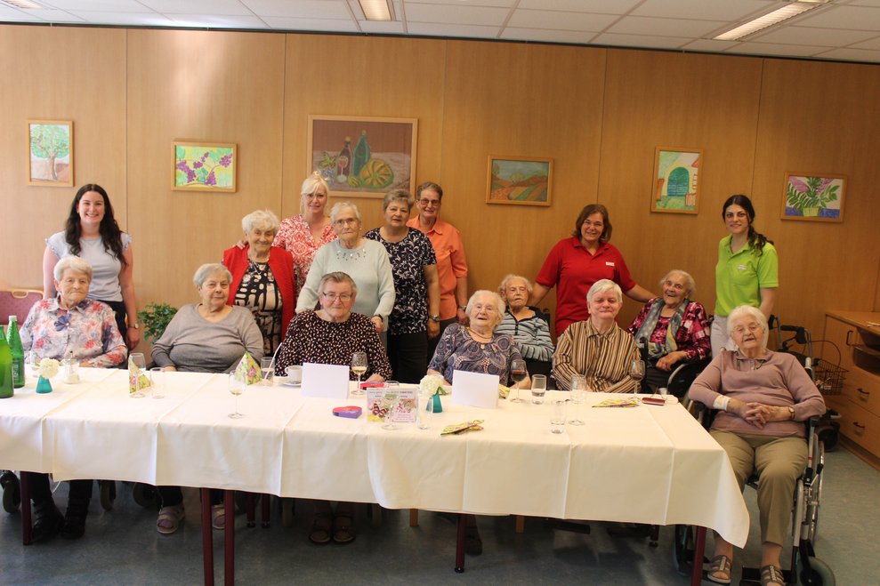 Monatliche Geburtstagsfeiern