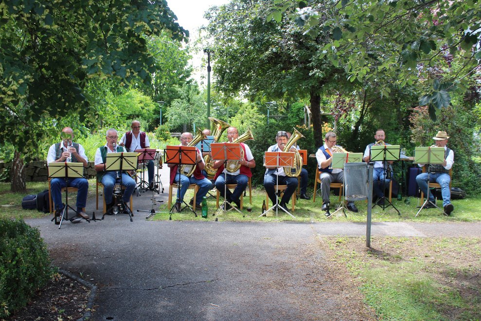 Die Blasmusik spielt groß auf!