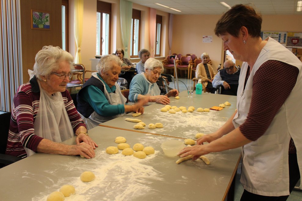 Germteig Osterhaserl backen